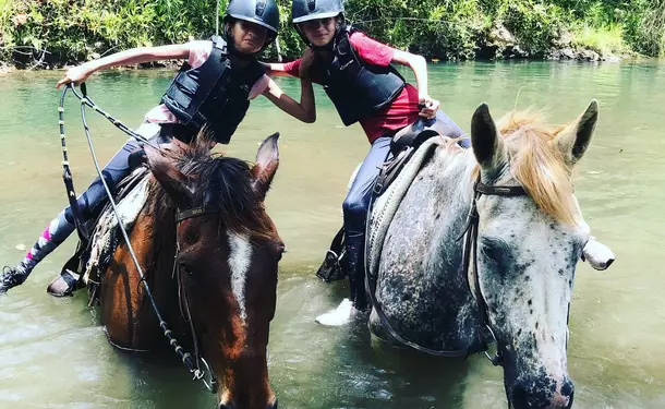 Cheval & rivière pour une balade enchantée