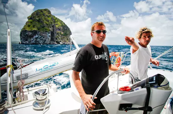 Catamaran getaway at the foot of Rocher du Diamant