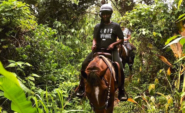 Discovery horse ride in Goyave