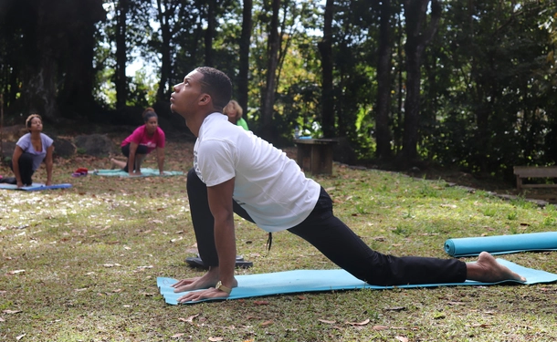 Yoga dynamique en plein air