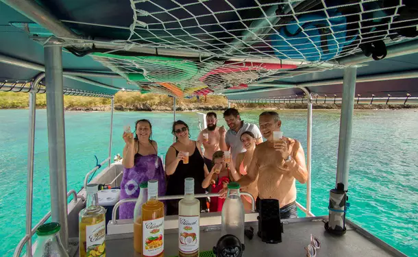 Snorkeling en bateau pour randonnée palmée (sur les coraux)