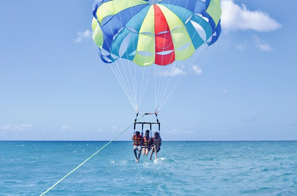 Thrill-seeking parasailing