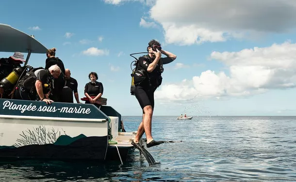 Scuba diving - Discovering the seabed