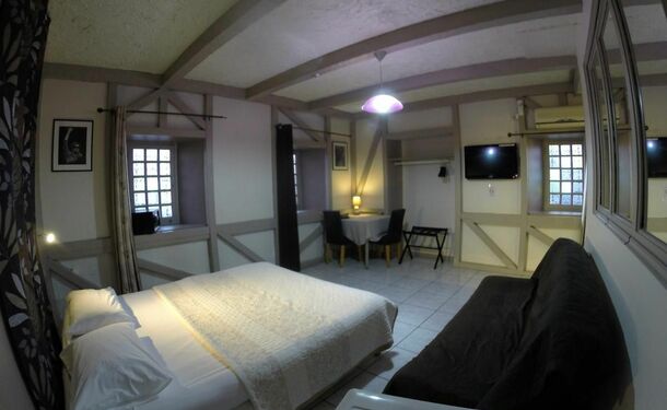 Hotel Carib